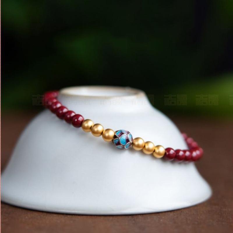 Ziyang 8mm Red Sandalwood With Lotus Bracelet For Women - Elegant Beaded Jewelry with Unique Design
